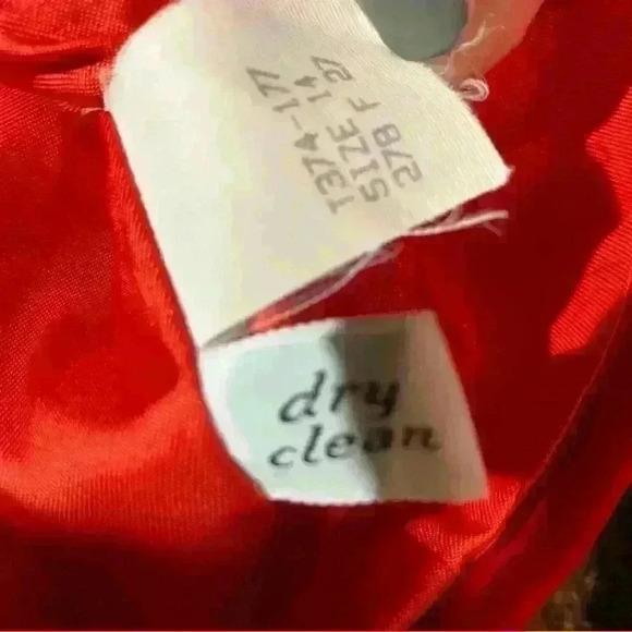 Vintage Pendelton Women's Red Blazer 100% Virgin Wool Size 14 Lined, Buttons - Picture 13 of 16